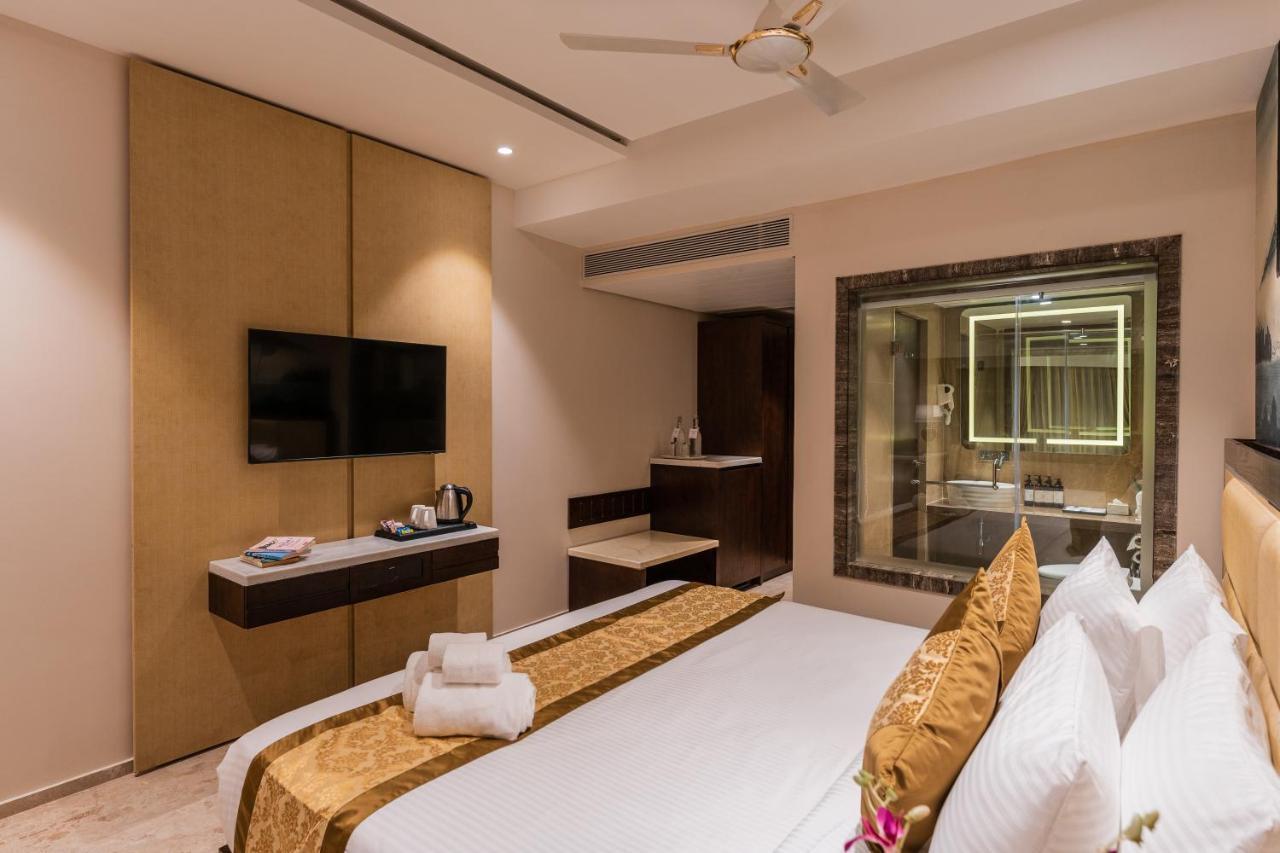 Regenta Central Imperial Candolim Goa Exterior foto
